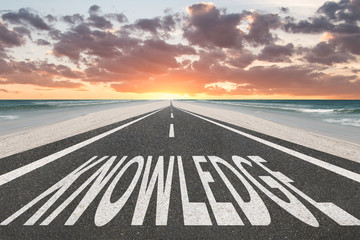 实体店和网上卖的电视机区别是什么?